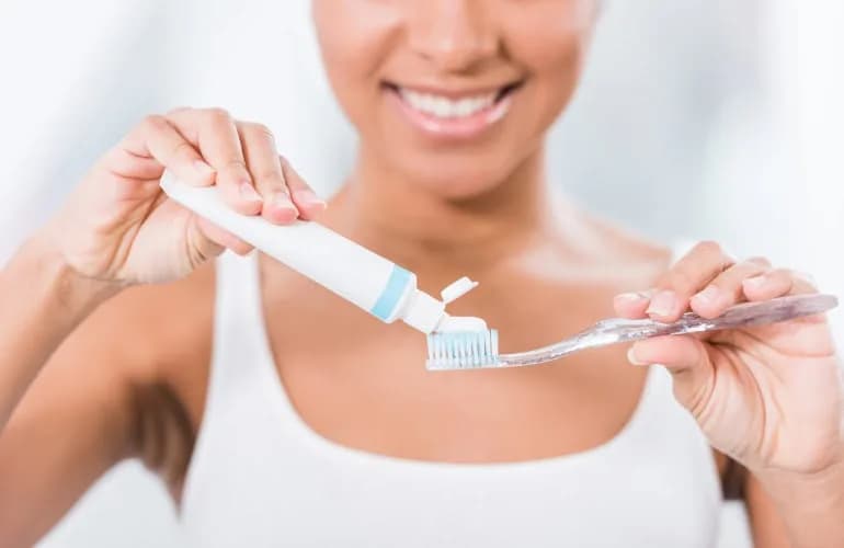 How correctly brush teeth